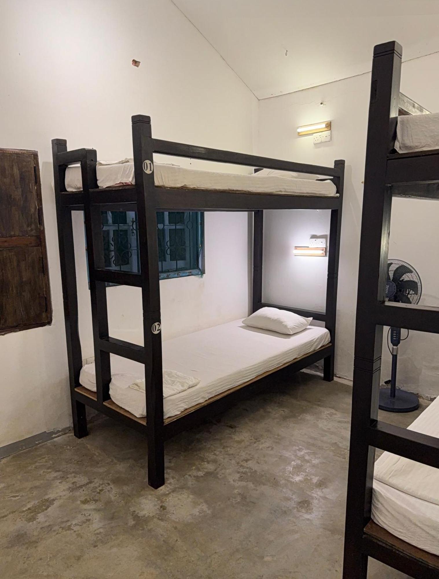 بيت شباب Bunk 15 Hiriketiya ديكويلاّ تين المظهر الخارجي الصورة