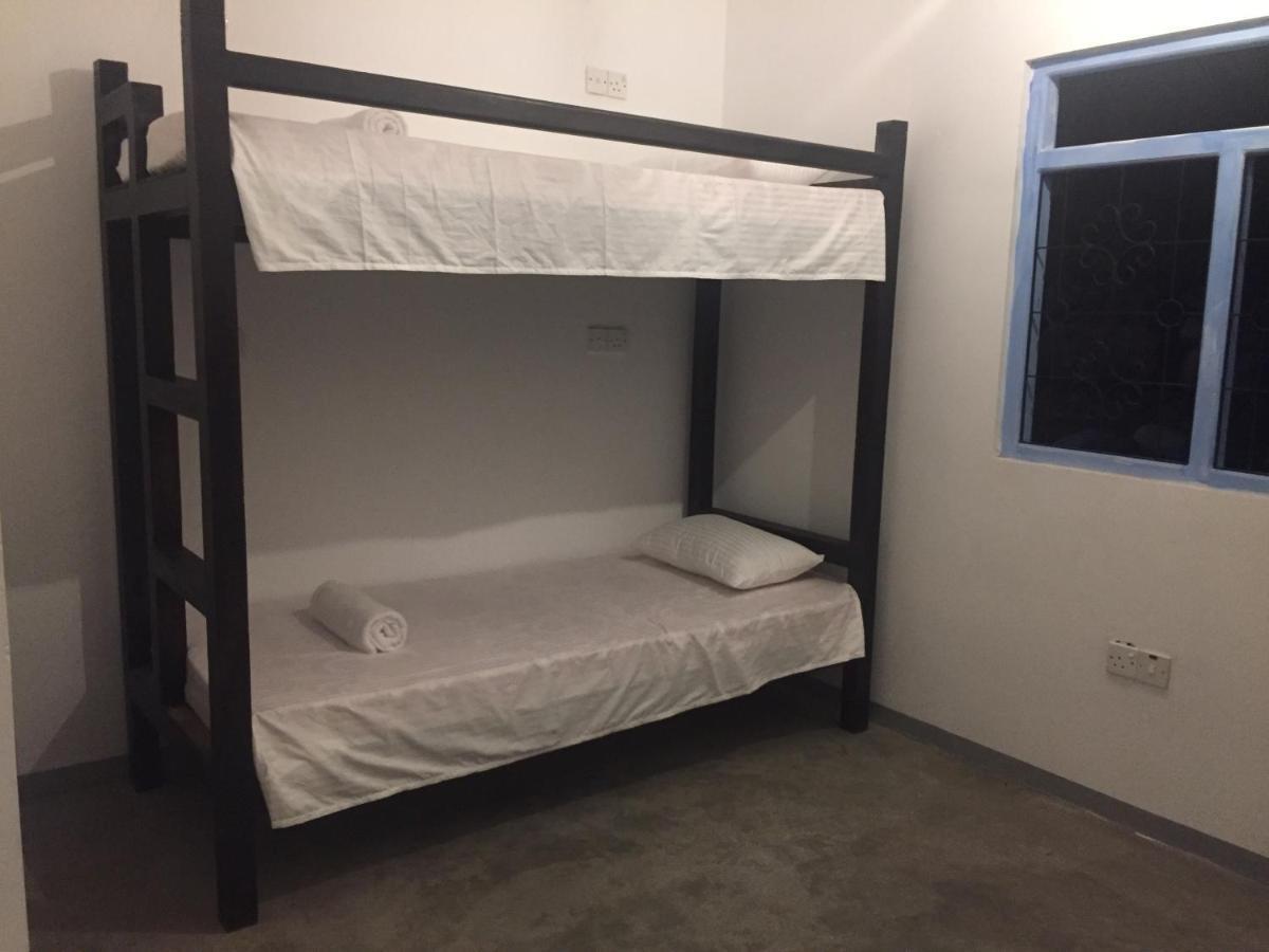 بيت شباب Bunk 15 Hiriketiya ديكويلاّ تين المظهر الخارجي الصورة