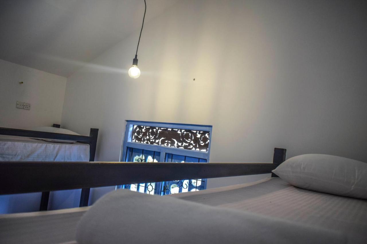 بيت شباب Bunk 15 Hiriketiya ديكويلاّ تين المظهر الخارجي الصورة